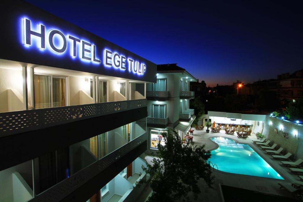 Ege Tulip Cesme Hotel ภายนอก รูปภาพ